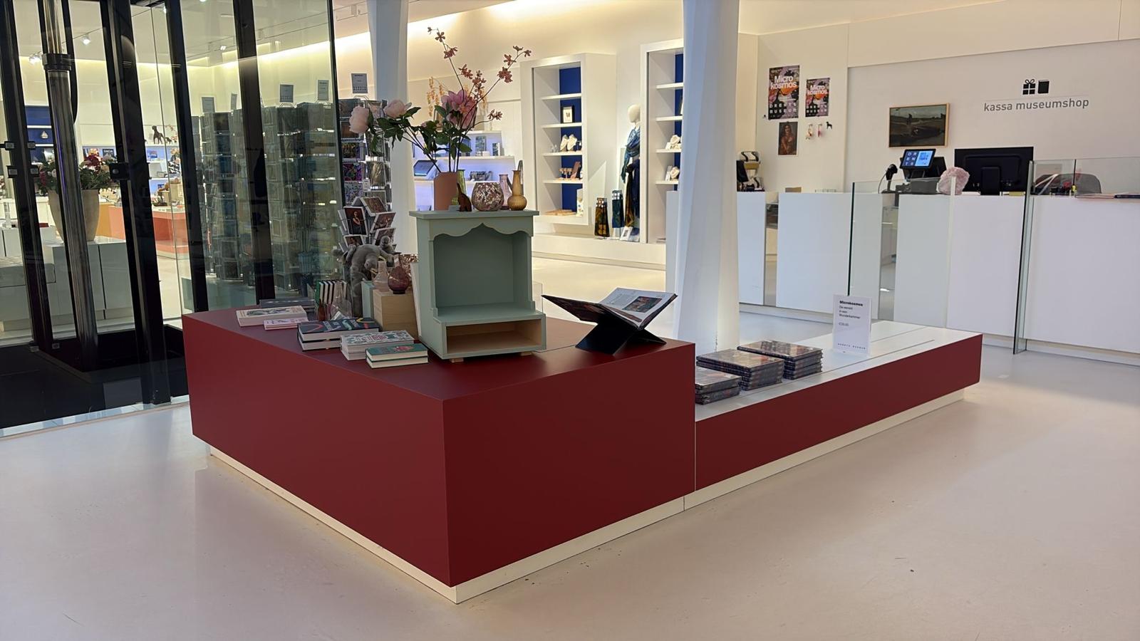Balie in rood